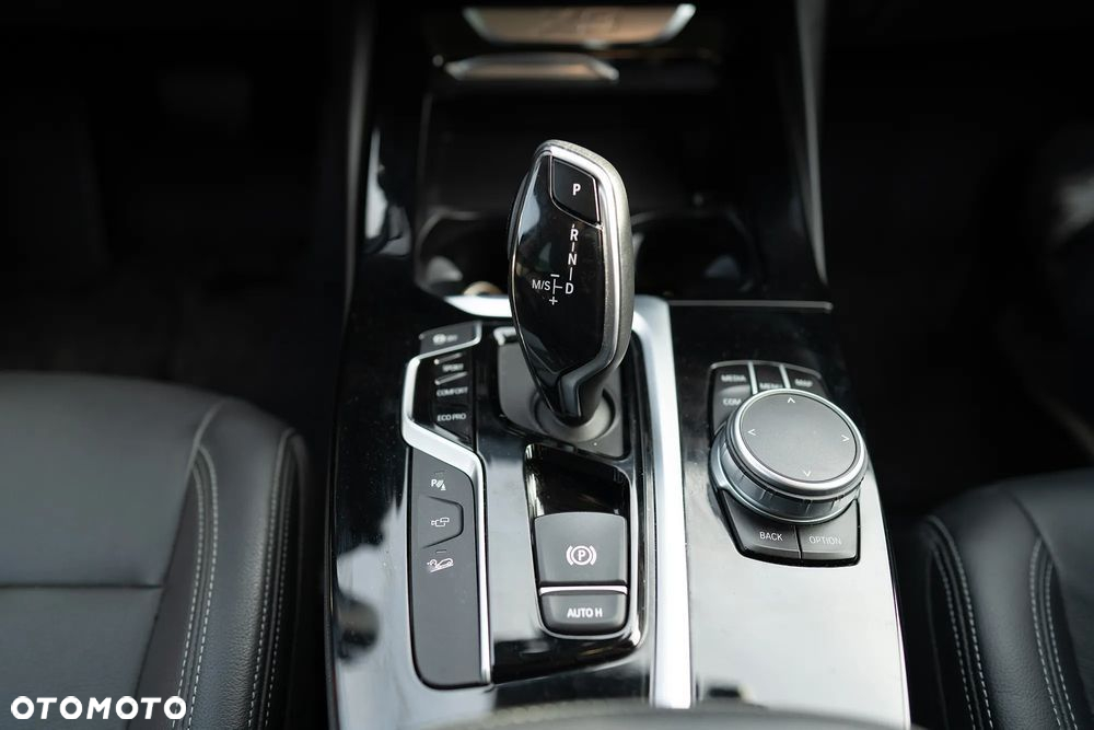 BMW X3 xDrive20i Luxury Line - 21