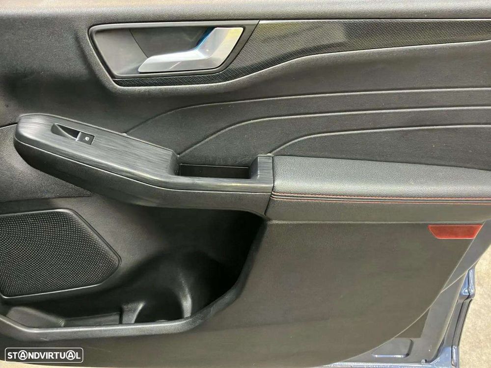 Ford Kuga 1.5 TDCi EcoBlue ST-Line - 23