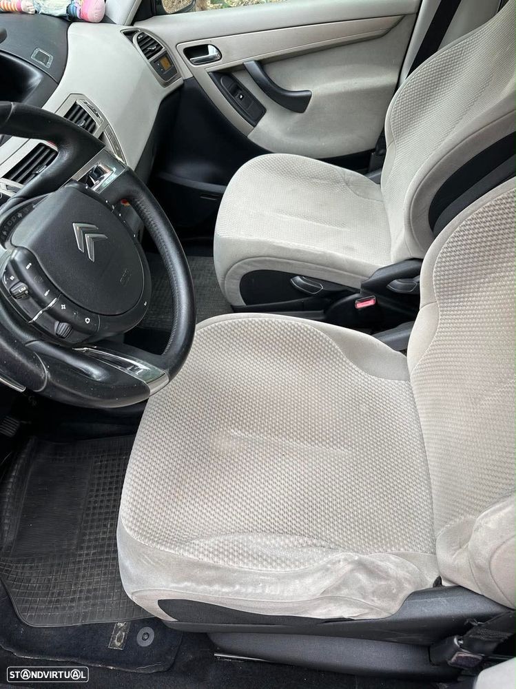 Citroën C4 Picasso 1.6 HDi FAP EGS6 Exclusive - 4