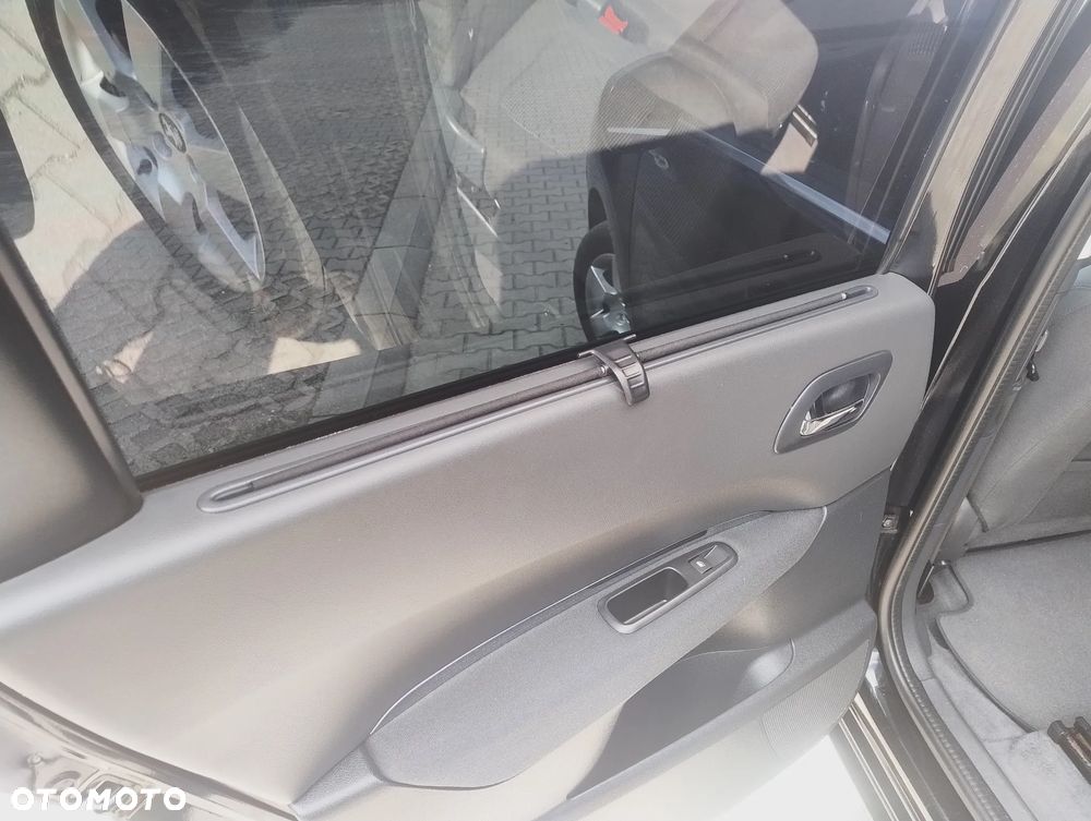 Peugeot 5008 2.0 HDi Family 7os - 15