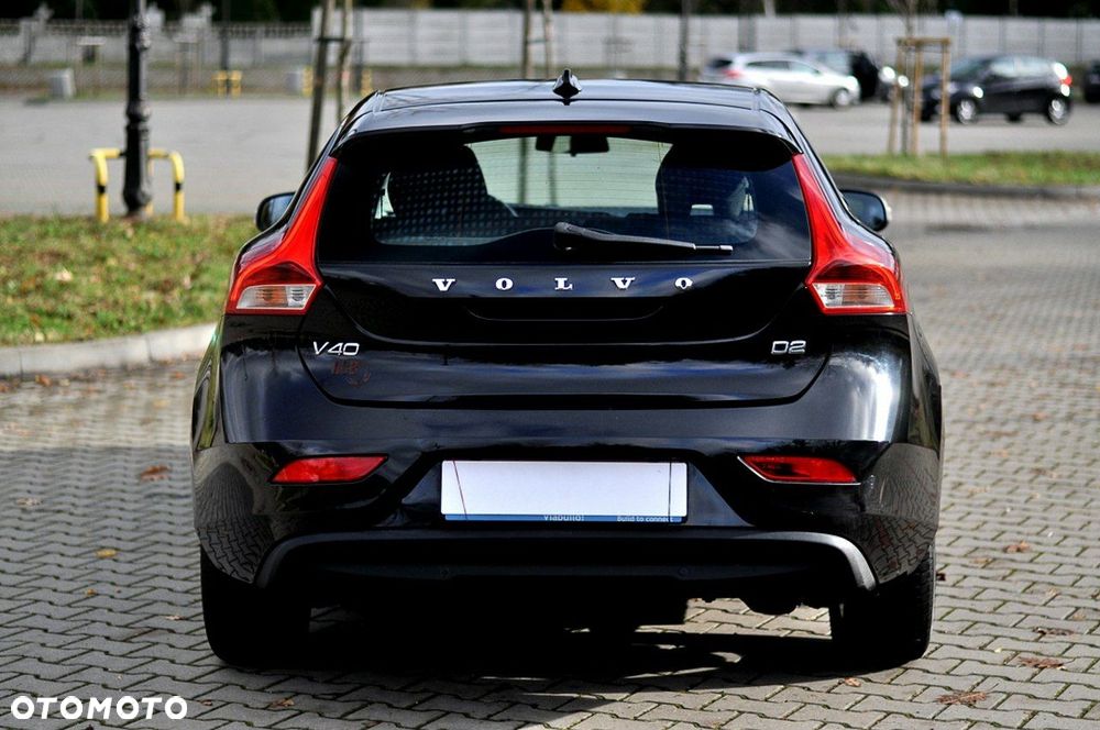 Volvo V40 D2 Drive-E Momentum - 29