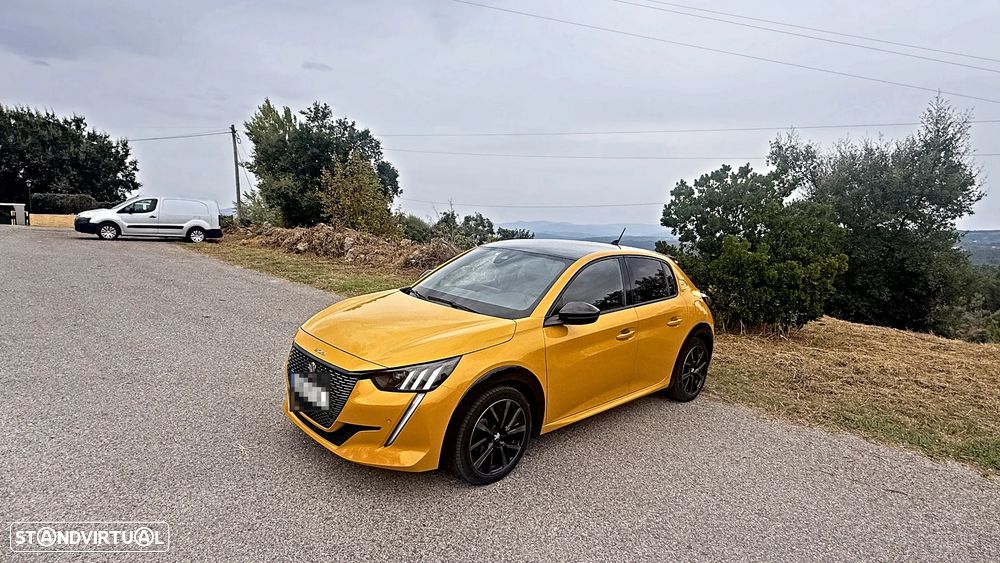 Peugeot 208 1.2 PureTech GT - 1