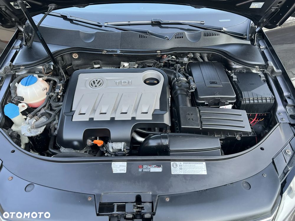 Volkswagen Passat 2.0 TDI BlueMotion Technology Comfortline - 9