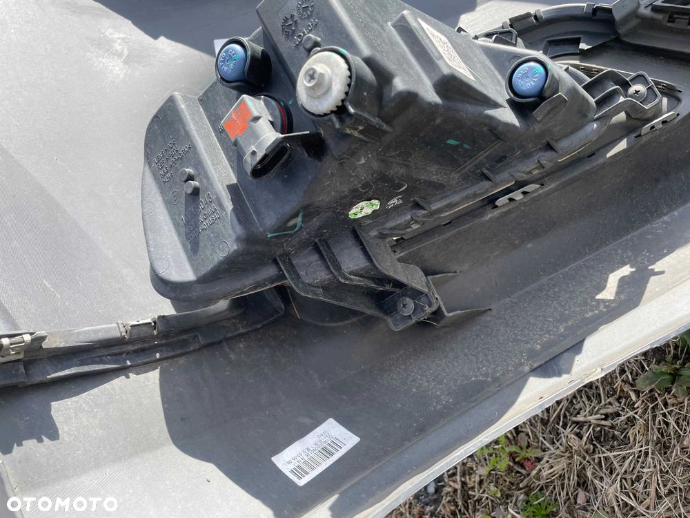 Mg zs halogen lewy prawy  oryginał 2019rok - 4