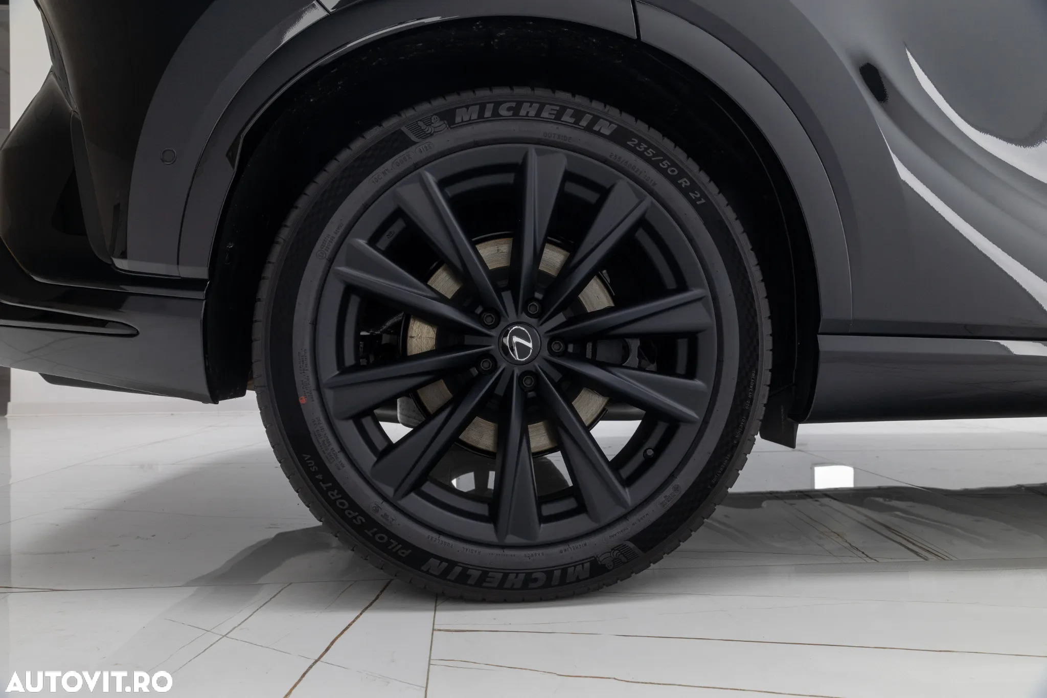 Lexus Seria RX - 22