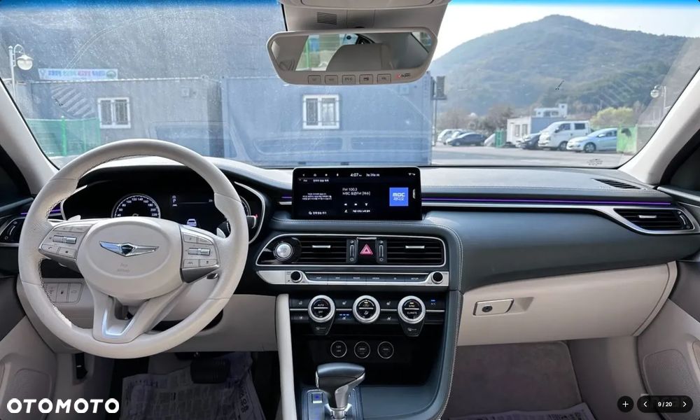 Genesis G70 2.0T RWD 8AT Premium - 10