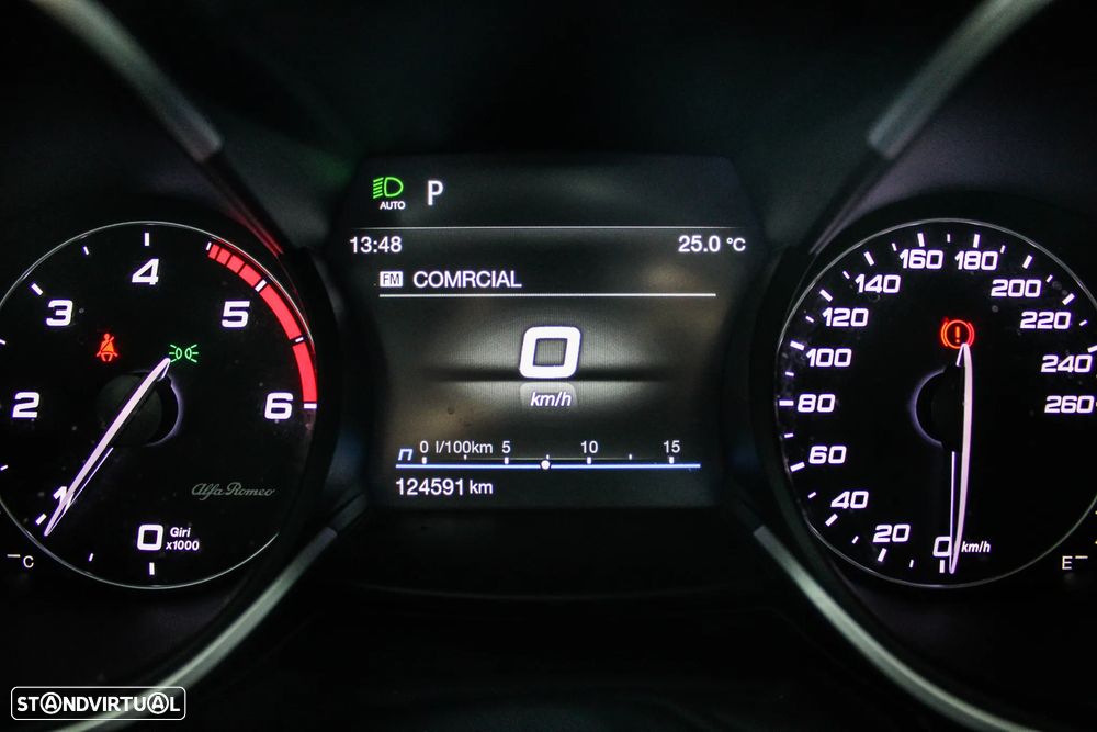 Alfa Romeo Stelvio 2.2 D Sprint AT8 - 25