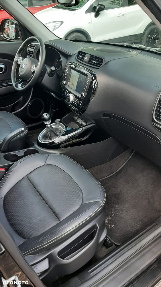 Kia Soul 1.6 CRDI L Business Line - 16