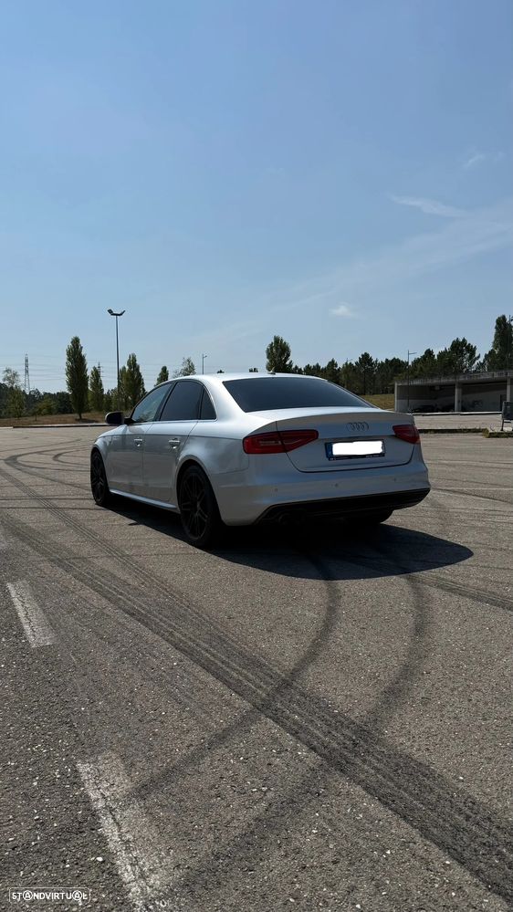 Audi A4 2.0 TFSI S line Sport Pack - 5