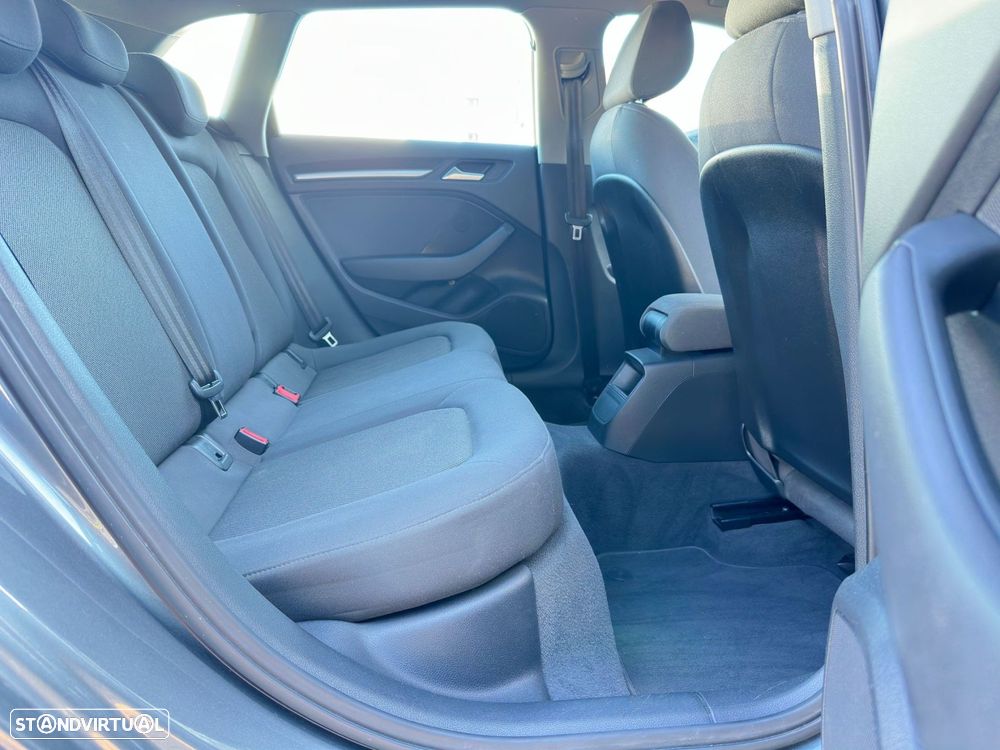 Audi A3 Sportback 30 TDI - 10