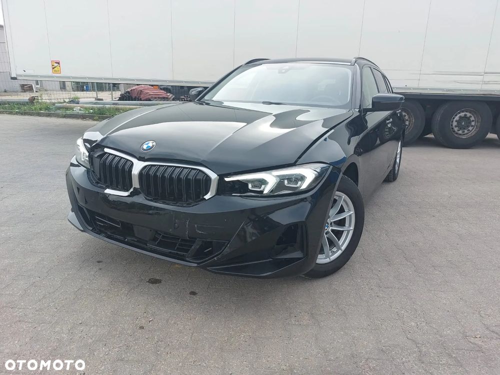 BMW Seria 3 318d Touring Sport Line - 2