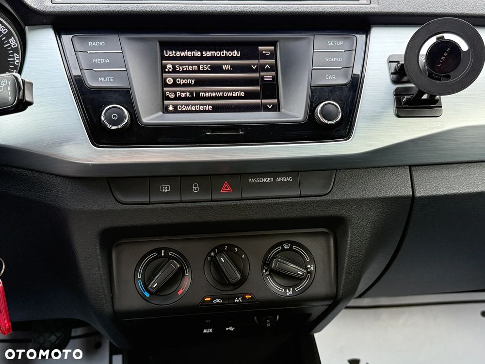 Skoda Fabia 1.0 Ambition - 10