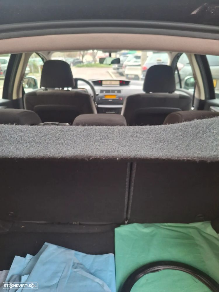 Citroën C4 1.4 16V SX - 11