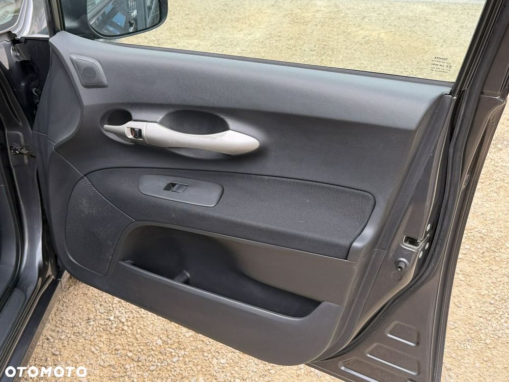Toyota Auris - 21