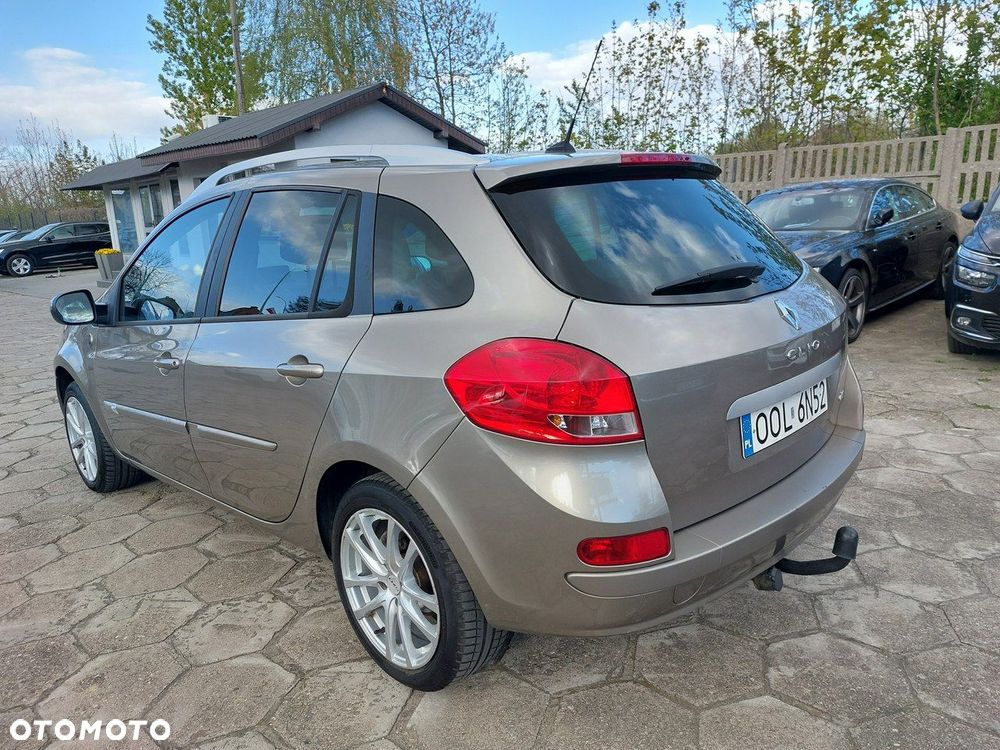 Renault Clio - 7