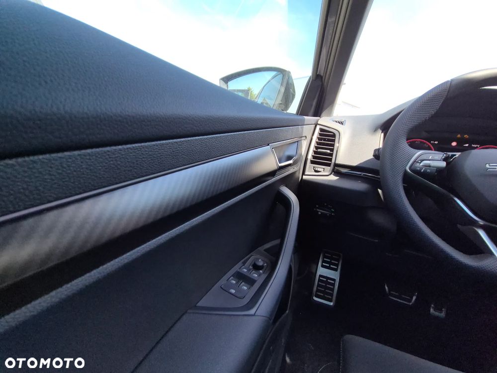 Skoda Karoq 1.5 TSI ACT Sportline DSG - 25