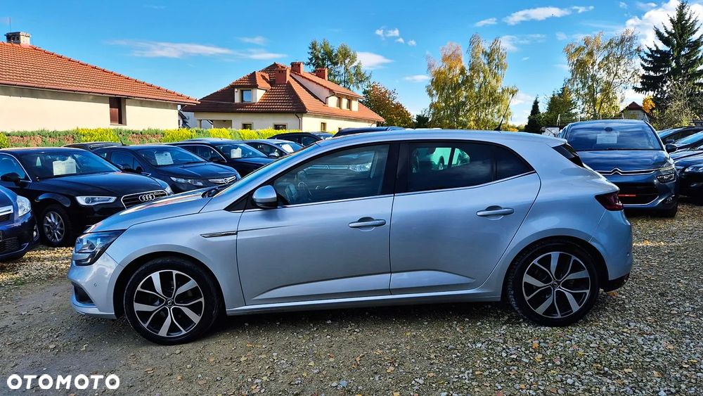 Renault Megane ver-1-3-tce-fap-r-s-line - 22