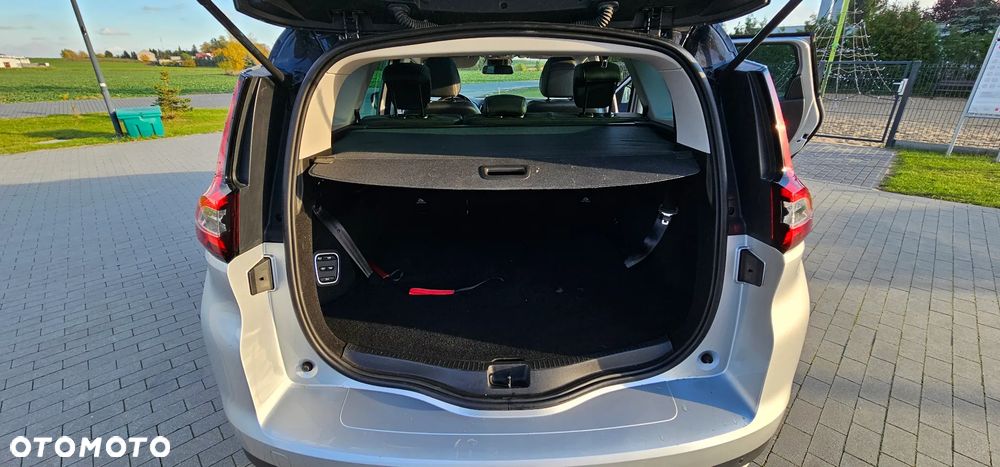 Renault Scenic 1.7 Blue dCi Bose EDC - 11