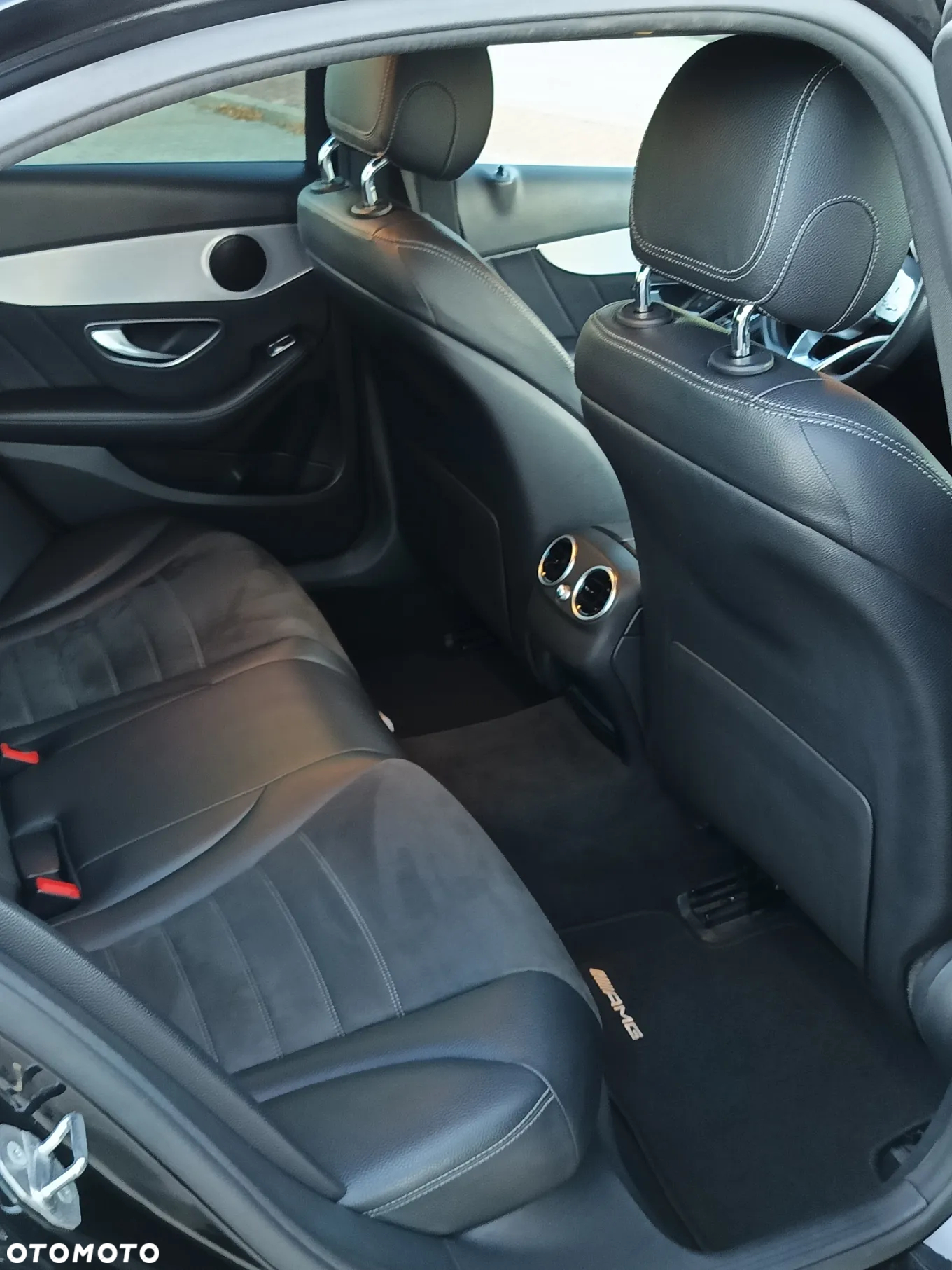 Mercedes-Benz Klasa C 220 d 9G-TRONIC AMG Line - 12