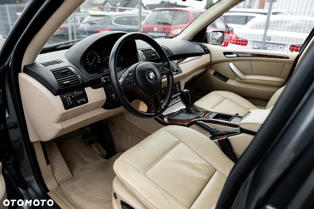 BMW X5 3.0 i Edition Exclusive - 16