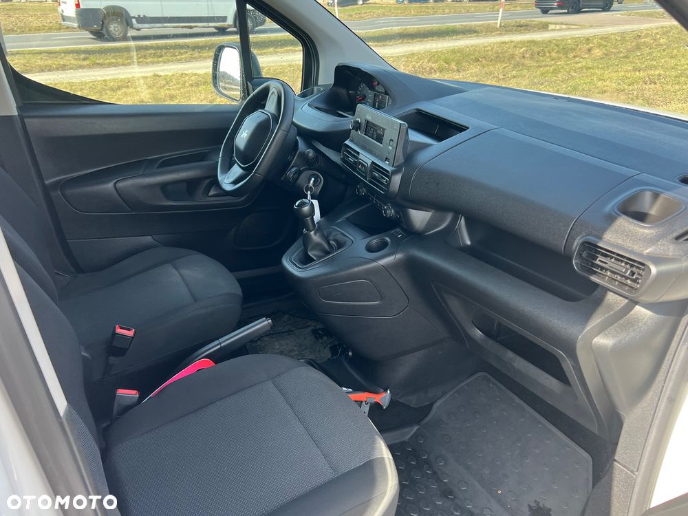 Peugeot Partner - 8