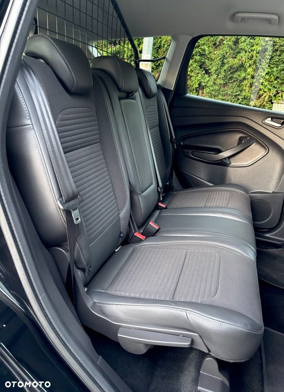 Ford Kuga 2.0 TDCi 4WD Titanium - 28