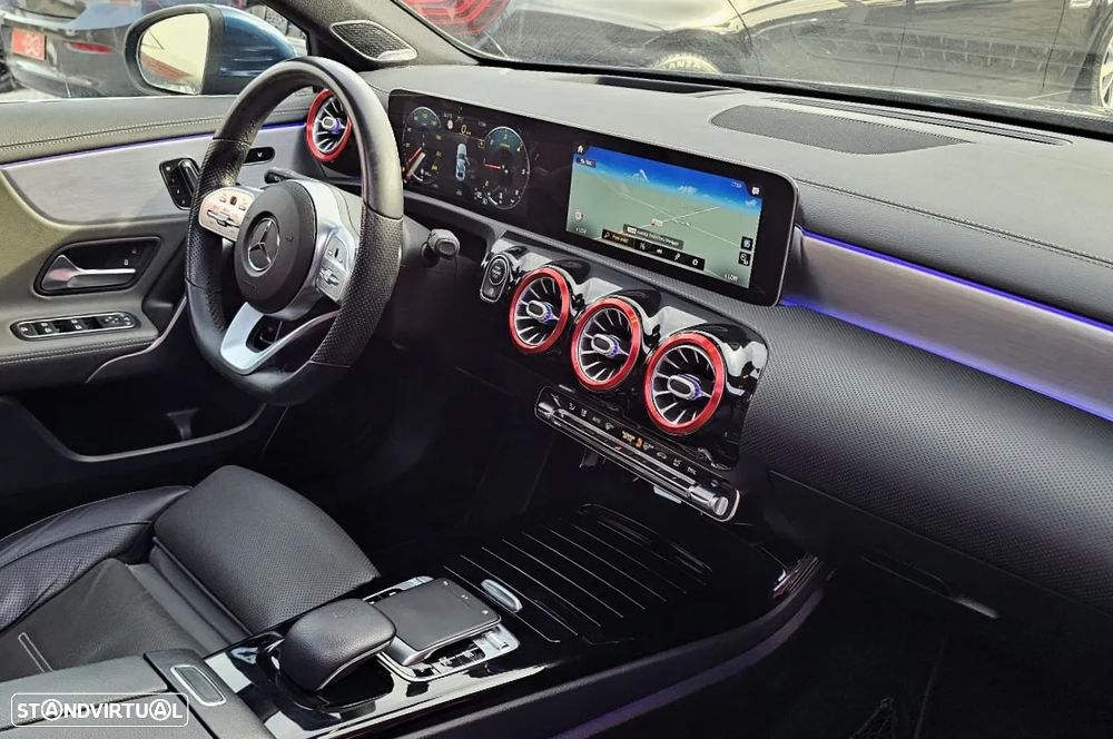 Mercedes-Benz A 180 Limousine d AMG Line Aut. - 43