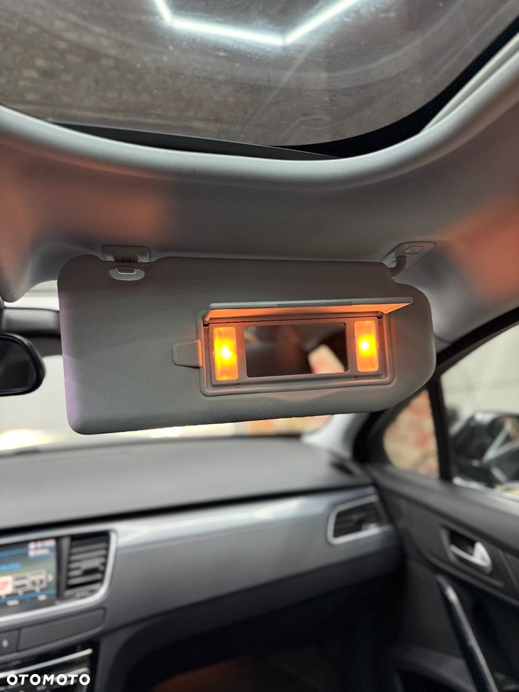Peugeot 508 SW BlueHDi 180 EAT6 Stop&Start Allure - 31
