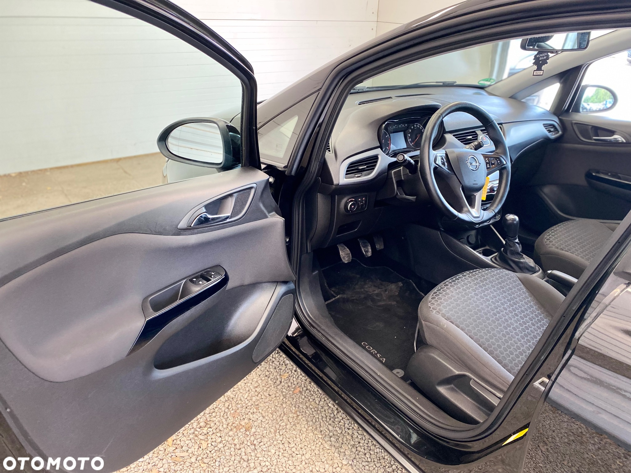 Opel Corsa 1.2 Essentia - 7