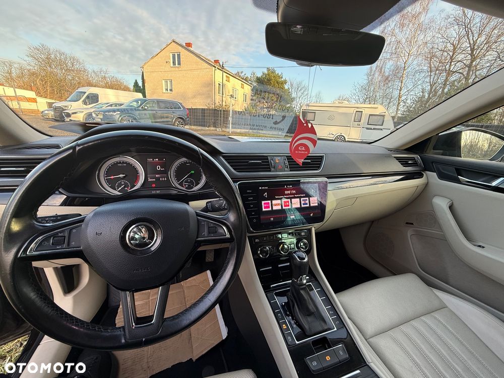 Skoda Superb 2.0 TDI L&K DSG - 10