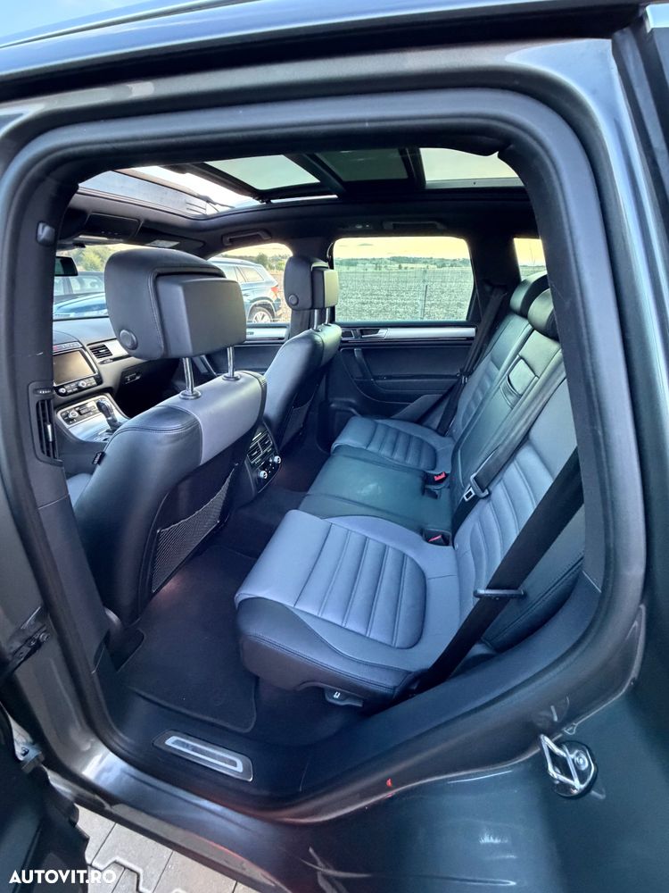 Volkswagen Touareg - 19