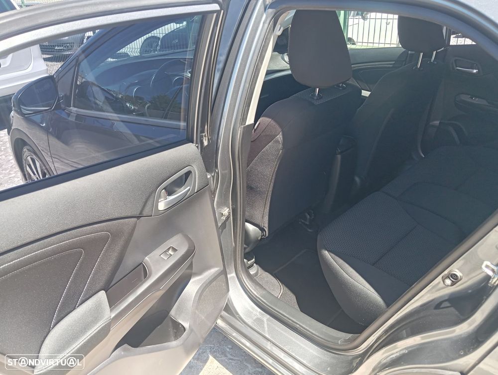 Honda Civic 1.4 i-VTEC Sport - 12