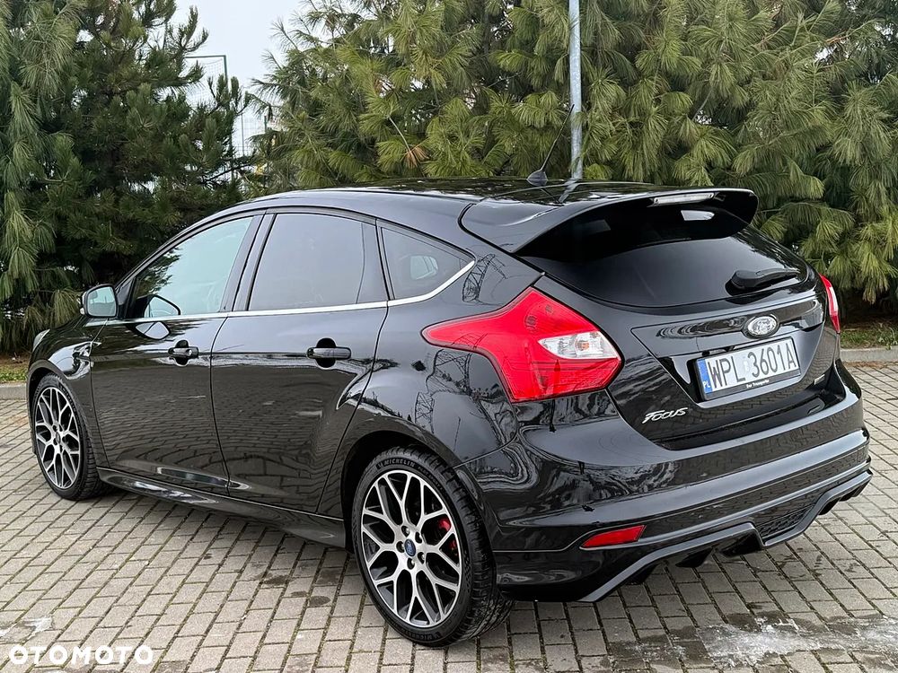 Ford Focus 1.6 EcoBoost Titanium - 10