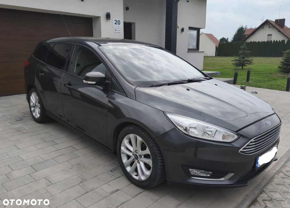 Ford Focus 1.0 EcoBoost Titanium - 1