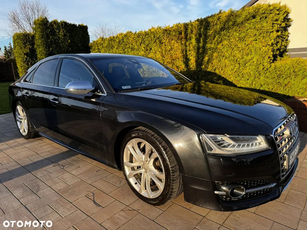 Audi S8 - 6