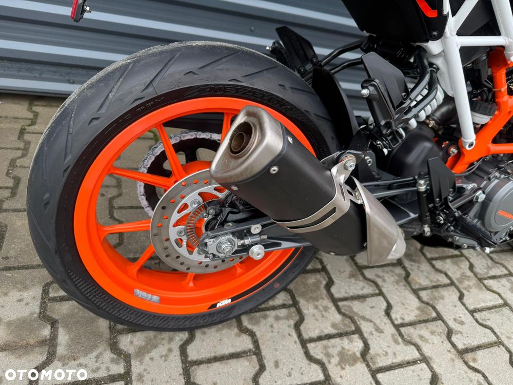 KTM Duke - 19