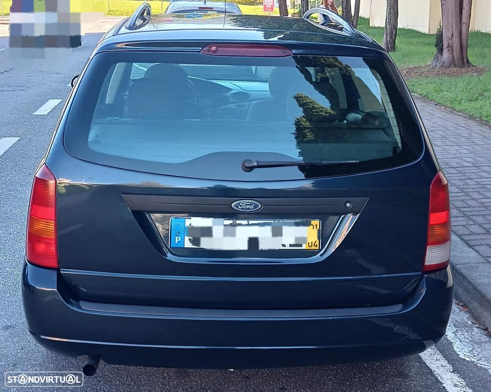 Ford Focus SW — photo 4