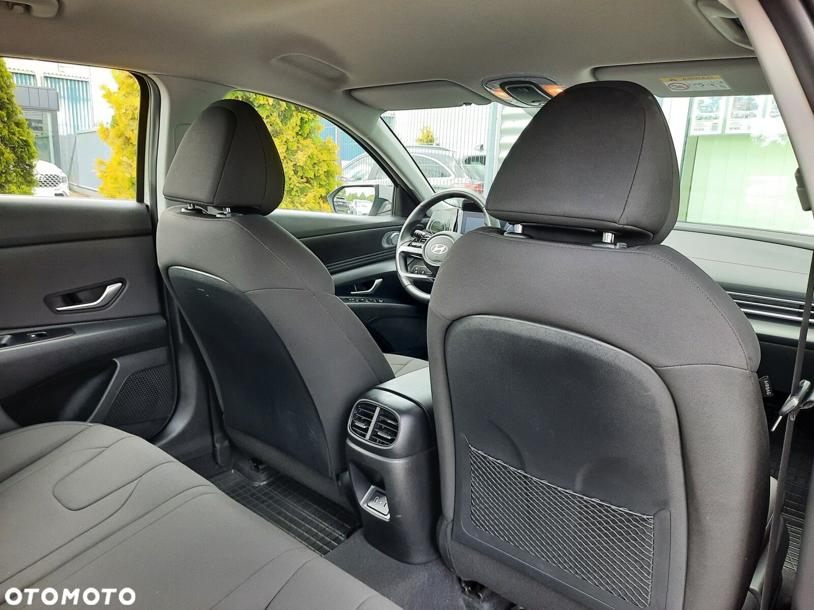 Hyundai Elantra - 14