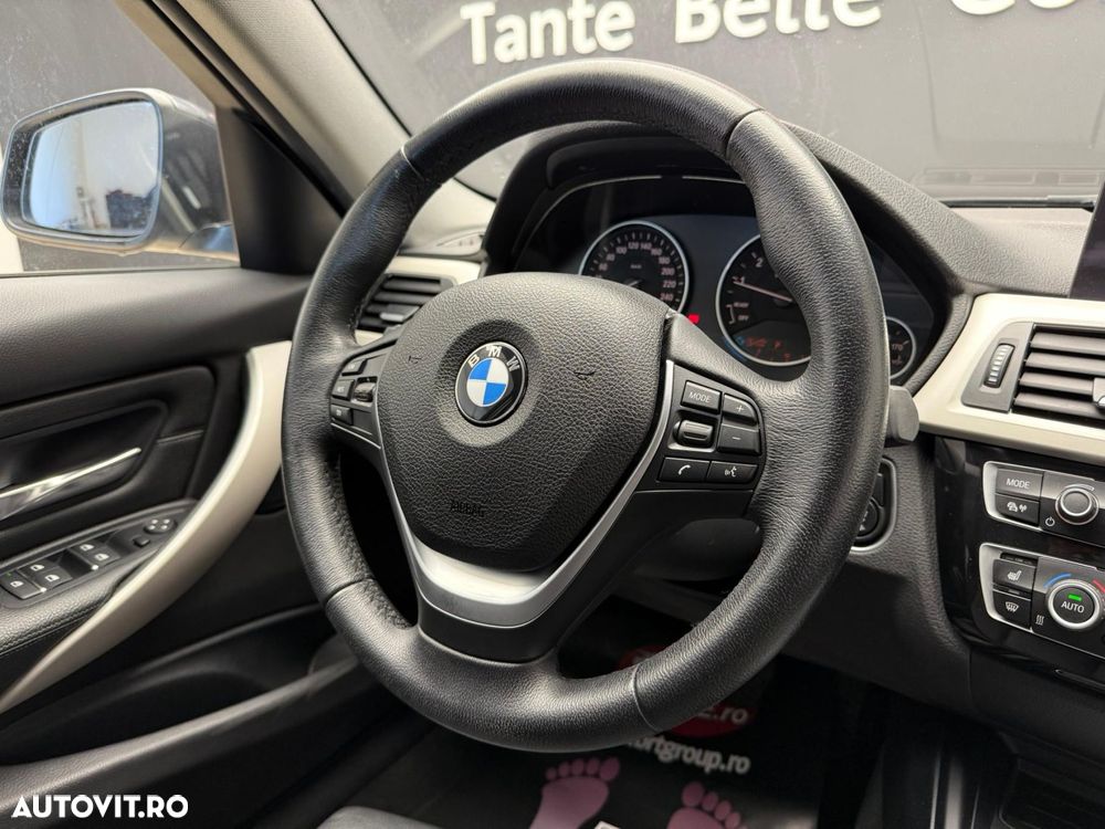 BMW Seria 3 318i Aut. - 13
