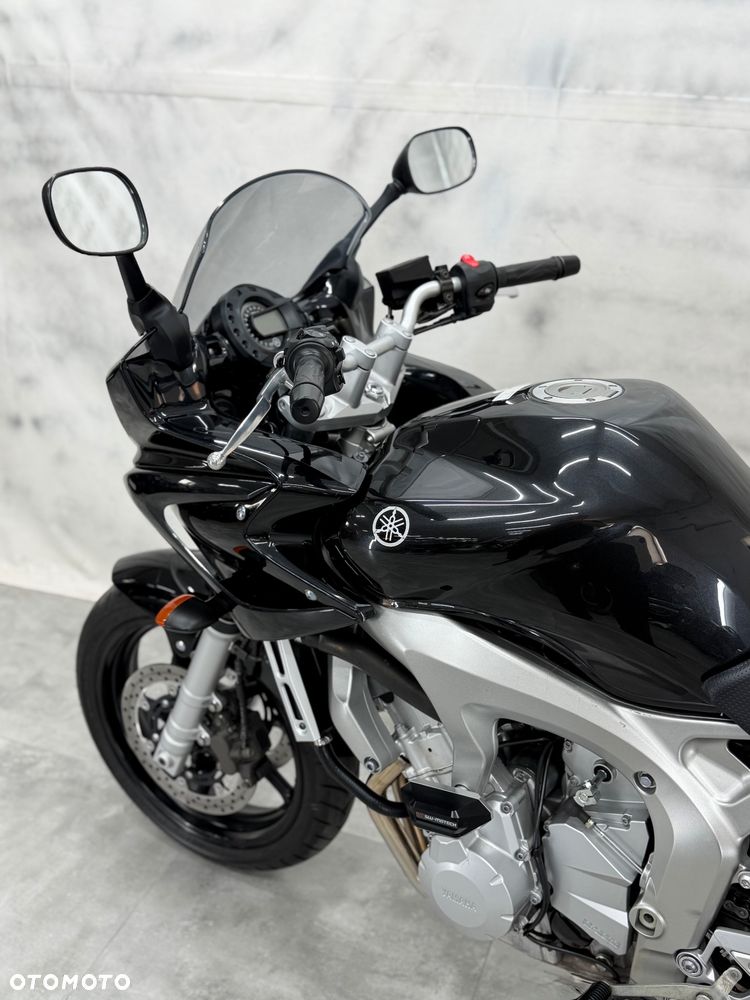 Yamaha FZ6 - 3