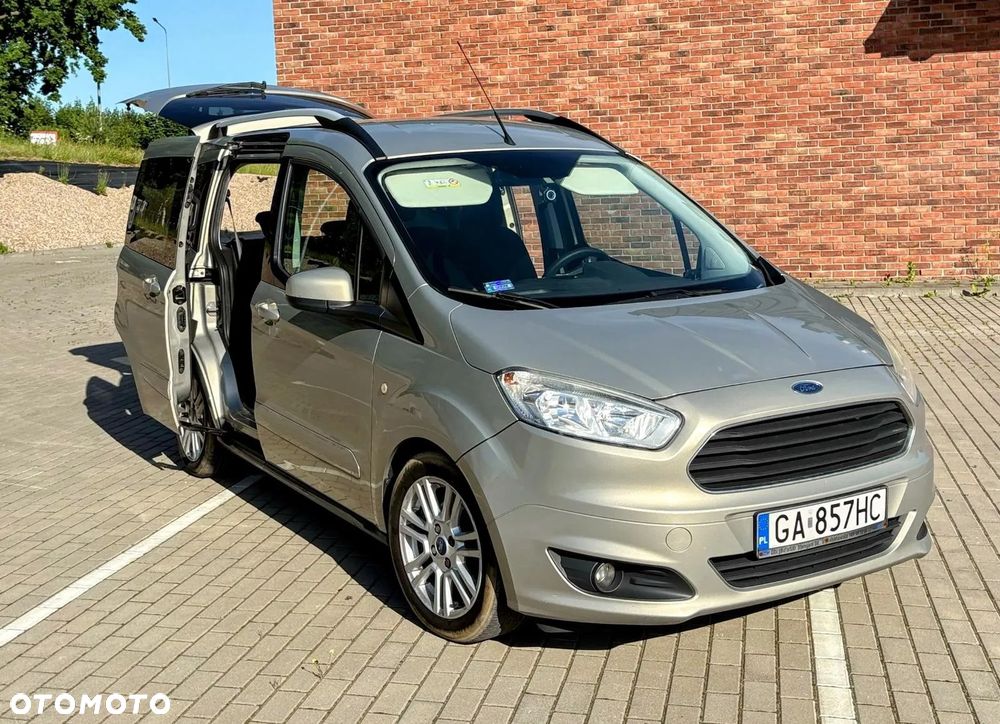 Ford Tourneo Courier 1.5 TDCi Titanium - 3