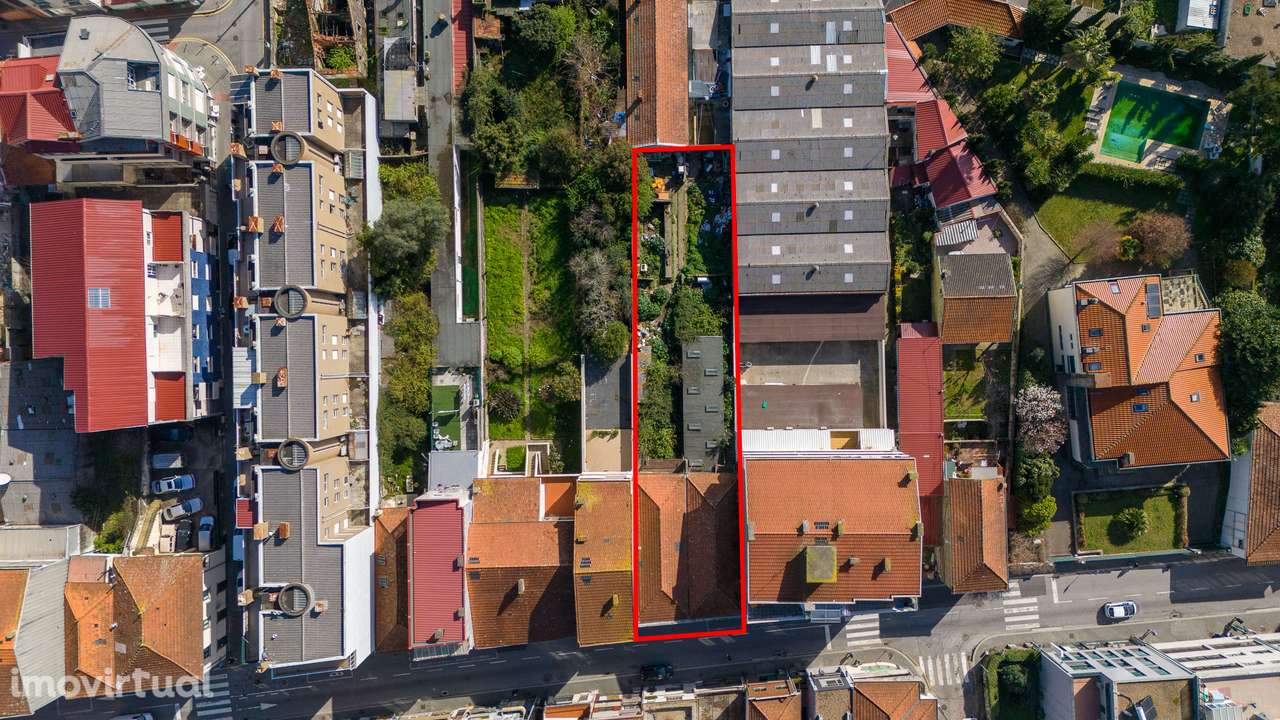 Dois prédios na Areosa, para 15 apartamentos e 3 estúdios - Grande imagem: 2/9