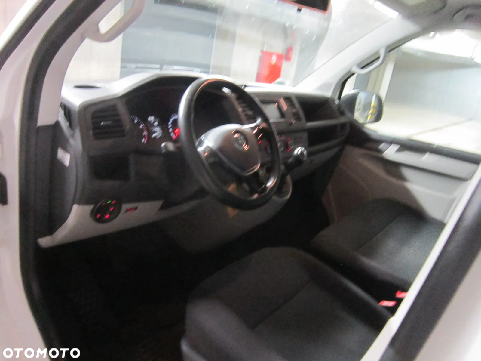 Volkswagen Transporter - 10