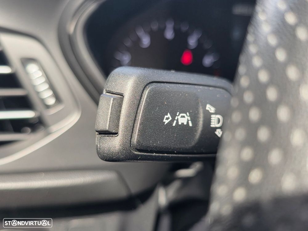 Ford Focus SW 1.0 EcoBoost MHEV ST-Line - 16