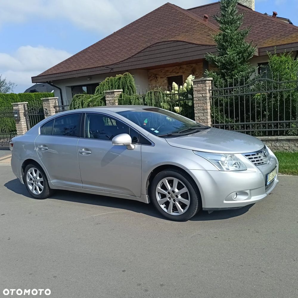 Toyota Avensis 2.0 D-4D Sol plus - 2