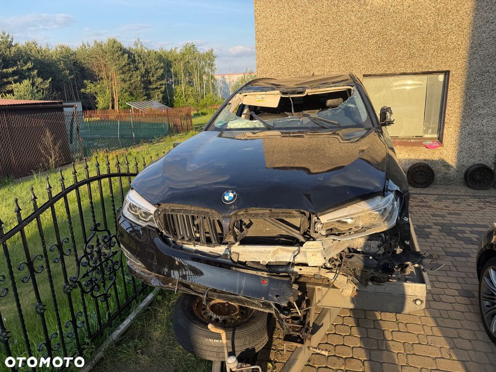 BMW Seria 5 530d xDrive Sport Line - 3