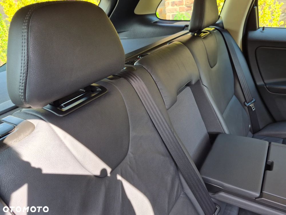 Volvo XC 60 - 36
