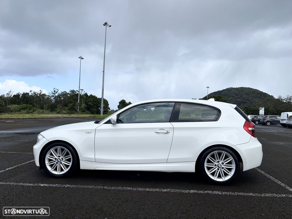 BMW 118 d Pack M - 2