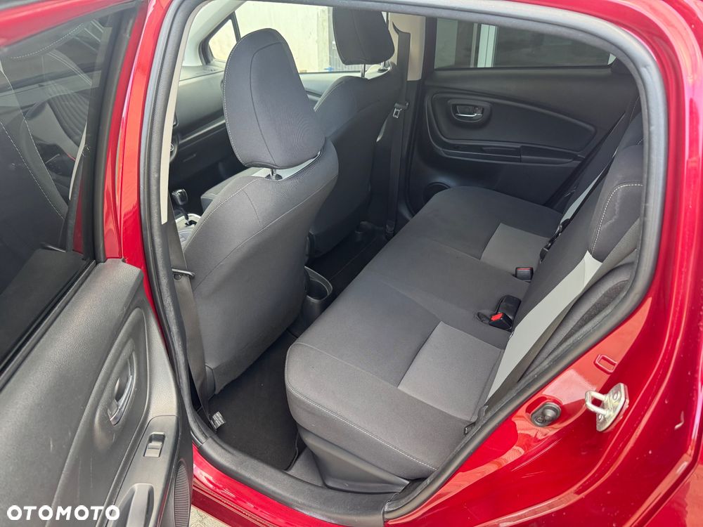 Toyota Yaris Hybrid 100 Premium - 14
