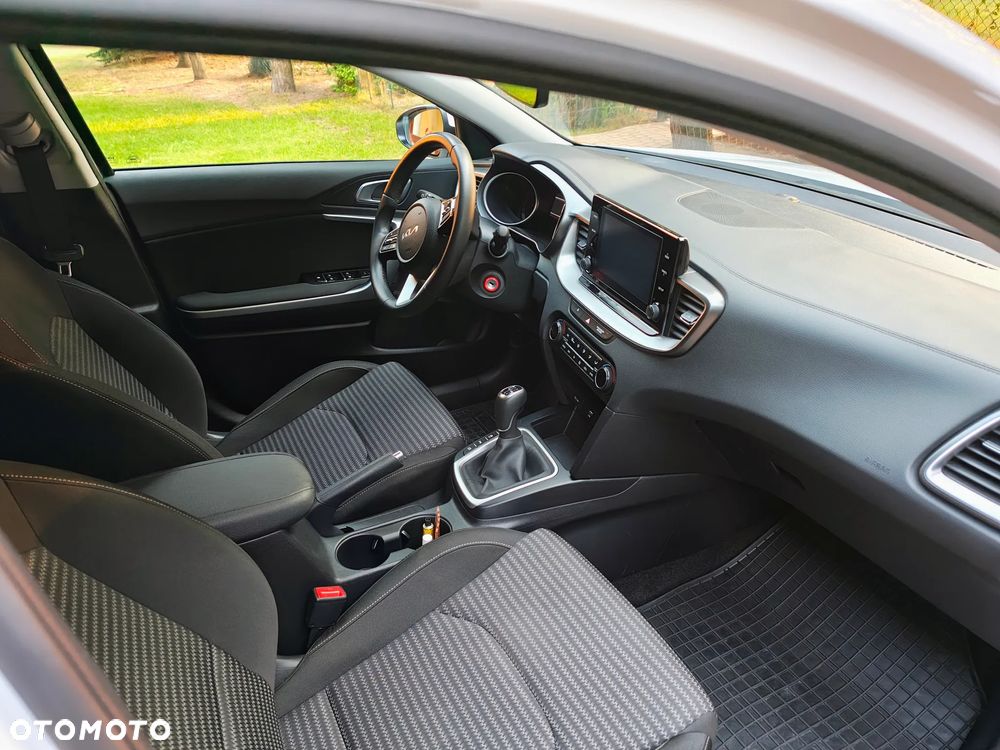 Kia XCeed 1.5 T-GDI M - 8